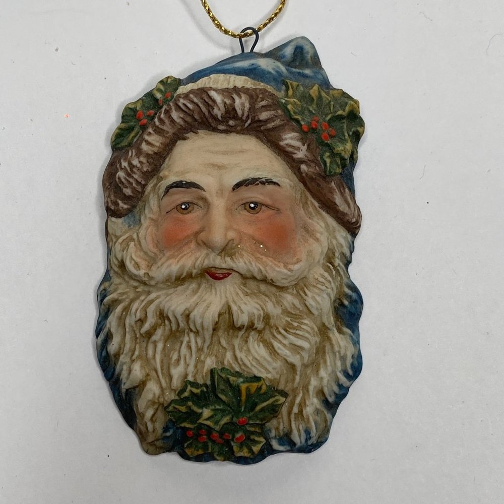 Vintage Enesco Christmas Ornament Xmas Santa Claus Mistletoe Traveling German 19